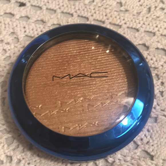 MAC Cosmetics Other - MAc extra dimension skin finish